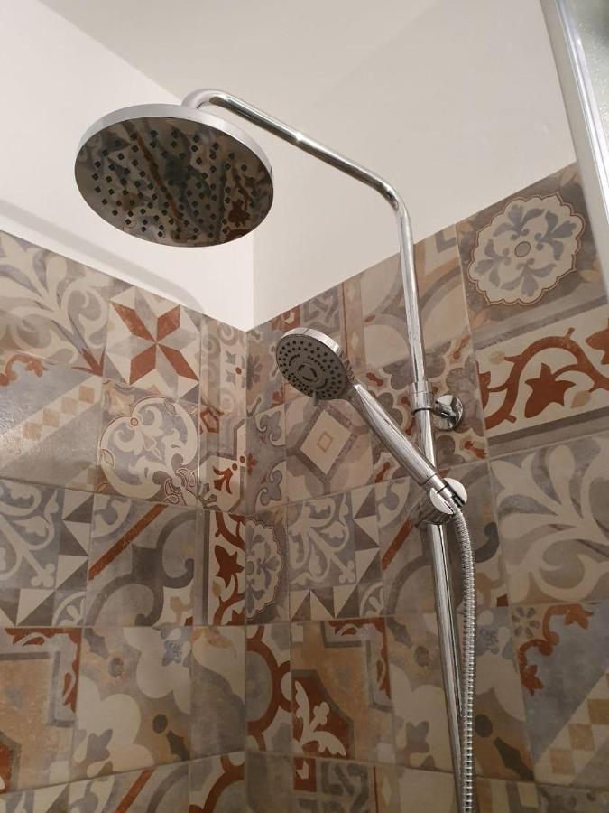 B&B I Sei Volti Лечче Екстер'єр фото